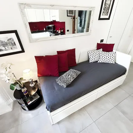 Apartment Elegance And Tranquility At 10min From The Centre! Milan